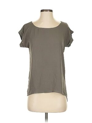 Wet Seal Short Sleeve Top