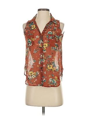 Wet Seal Sleeveless Blouse