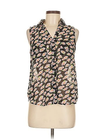 Wet Seal Sleeveless Blouse